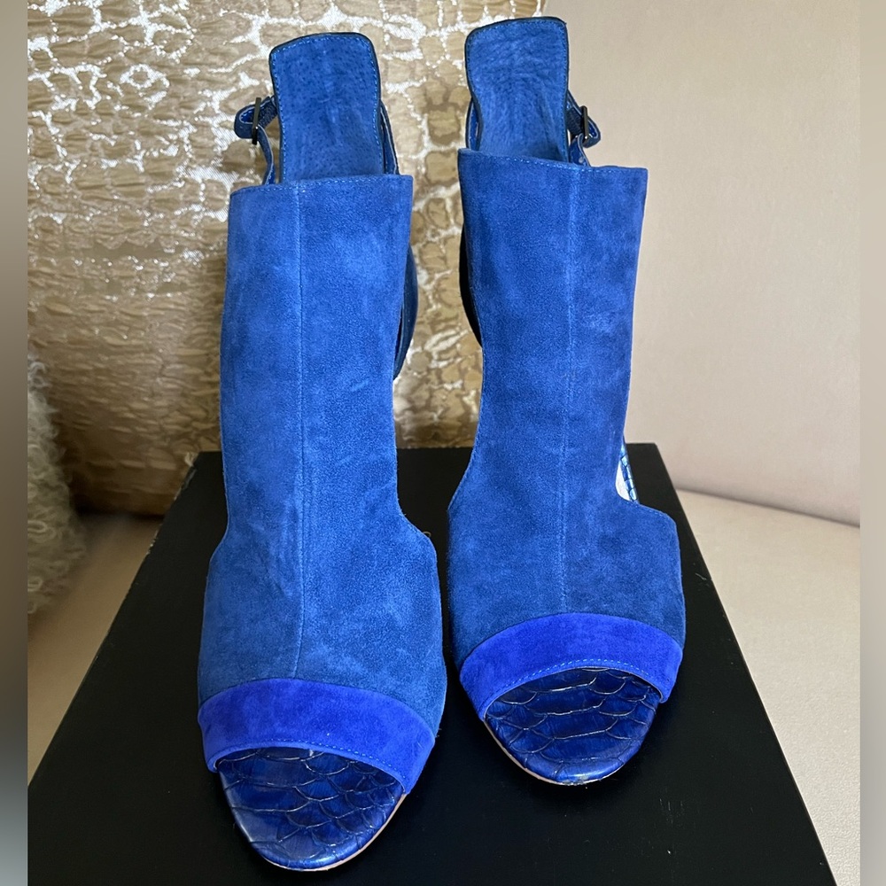Saks Fifth Avenue Royal Blue Suede Leather Booties